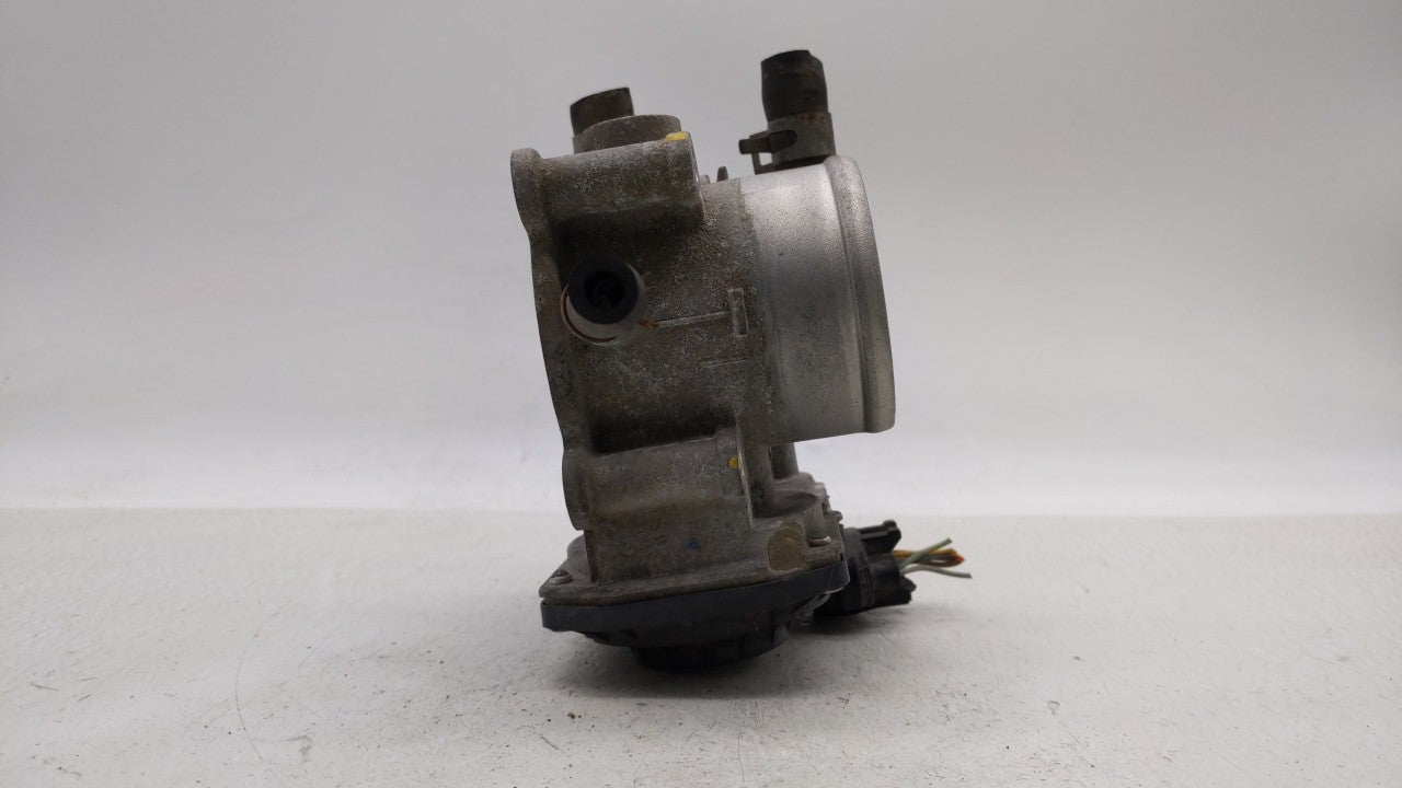 2012-2017 Hyundai Veloster Throttle Body P/N:5302-1S02 35100-2B300 Fits Fits 2012 2013 2014 2015 2016 2017 2018 2019 OEM Use