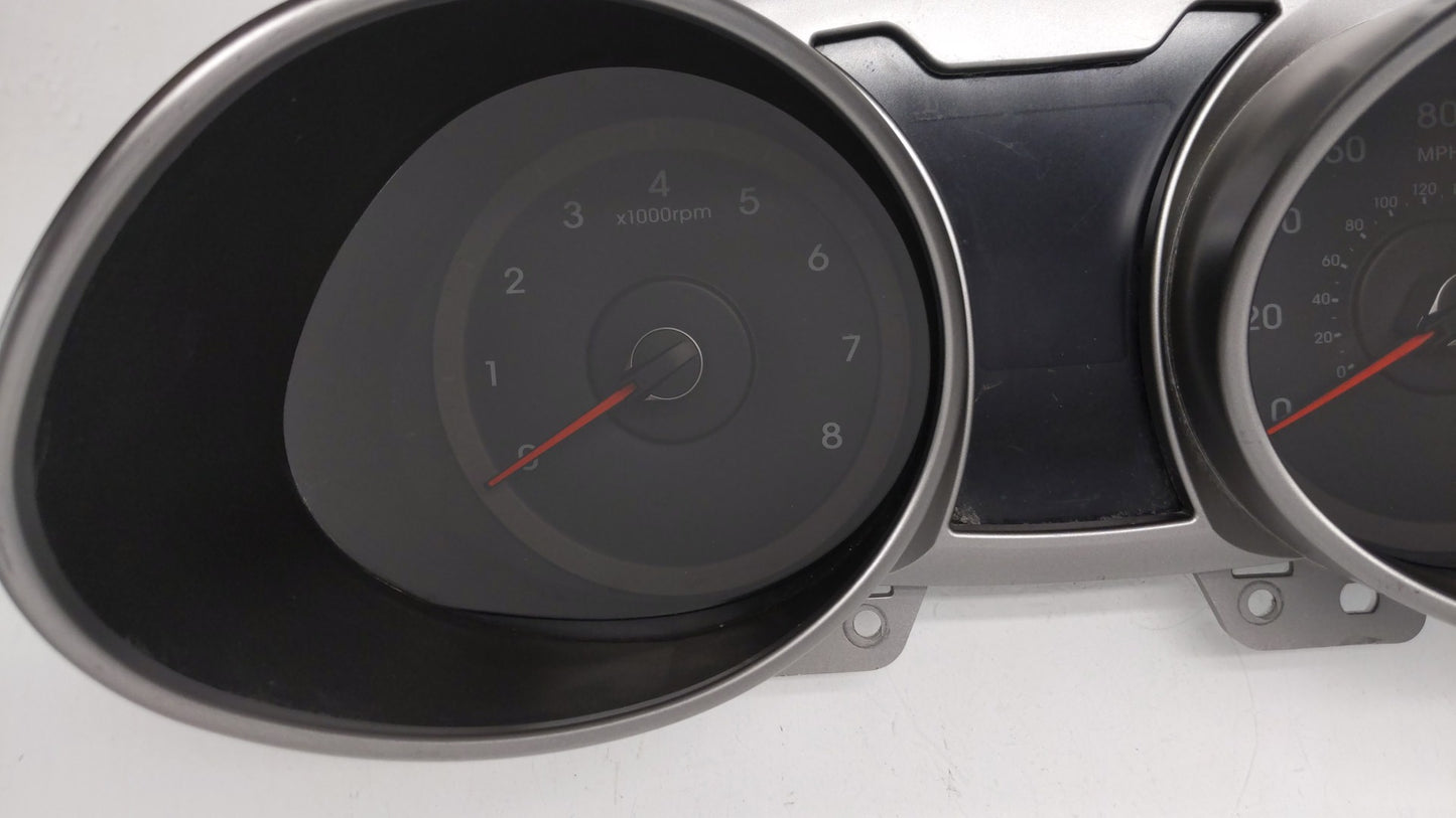 2016-2017 Hyundai Veloster Instrument Cluster Speedometer Gauges P/N:94031-2V201 94031-2V201RDR Fits Fits 2016 2017 OEM Used