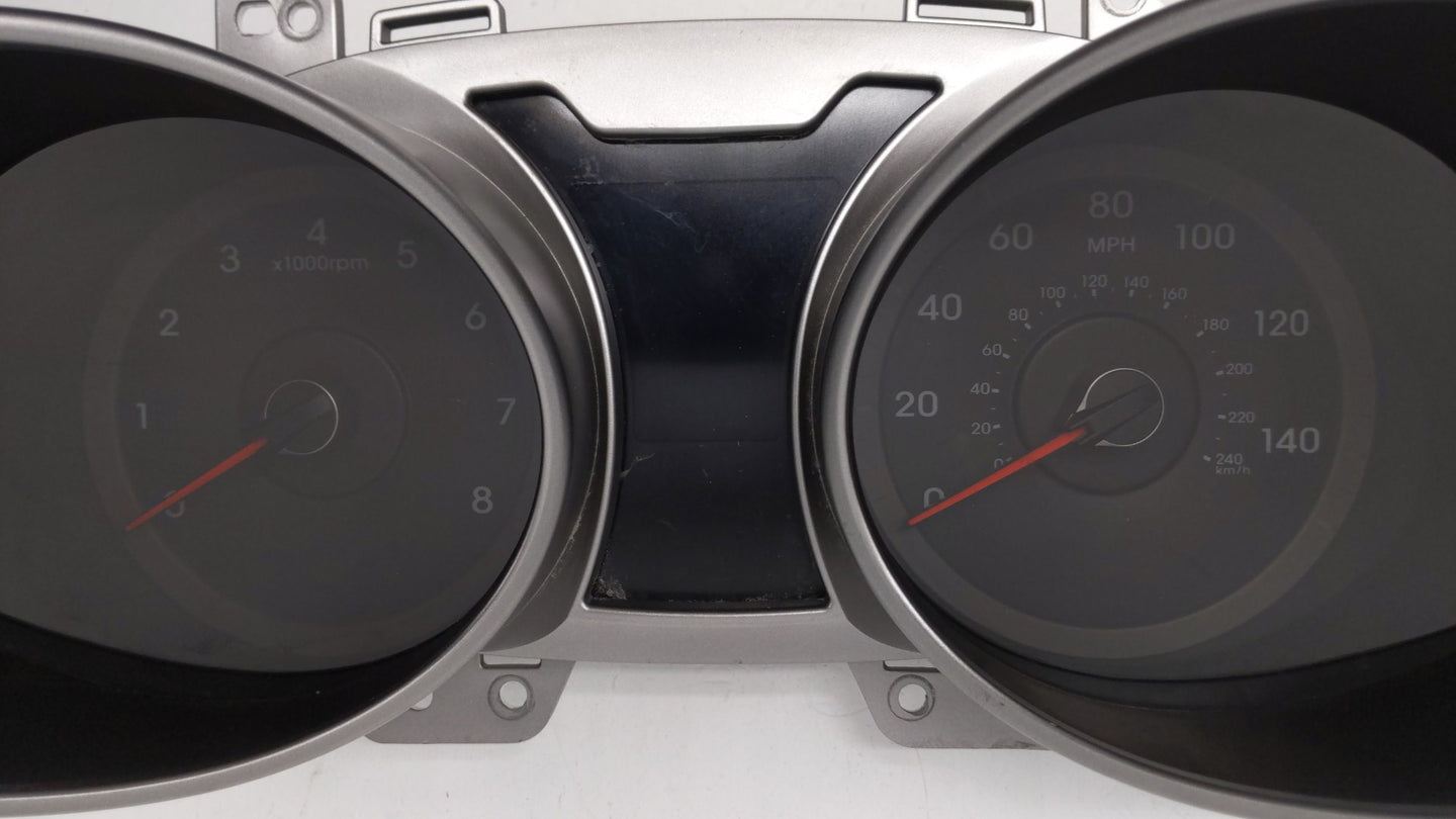2016-2017 Hyundai Veloster Instrument Cluster Speedometer Gauges P/N:94031-2V201 94031-2V201RDR Fits Fits 2016 2017 OEM Used