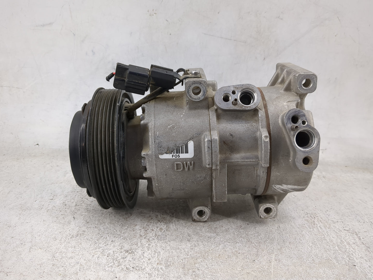 2015-2017 Hyundai Veloster Air Conditioning A/c Ac Compressor Oem 386223 - Oemusedautoparts1.com