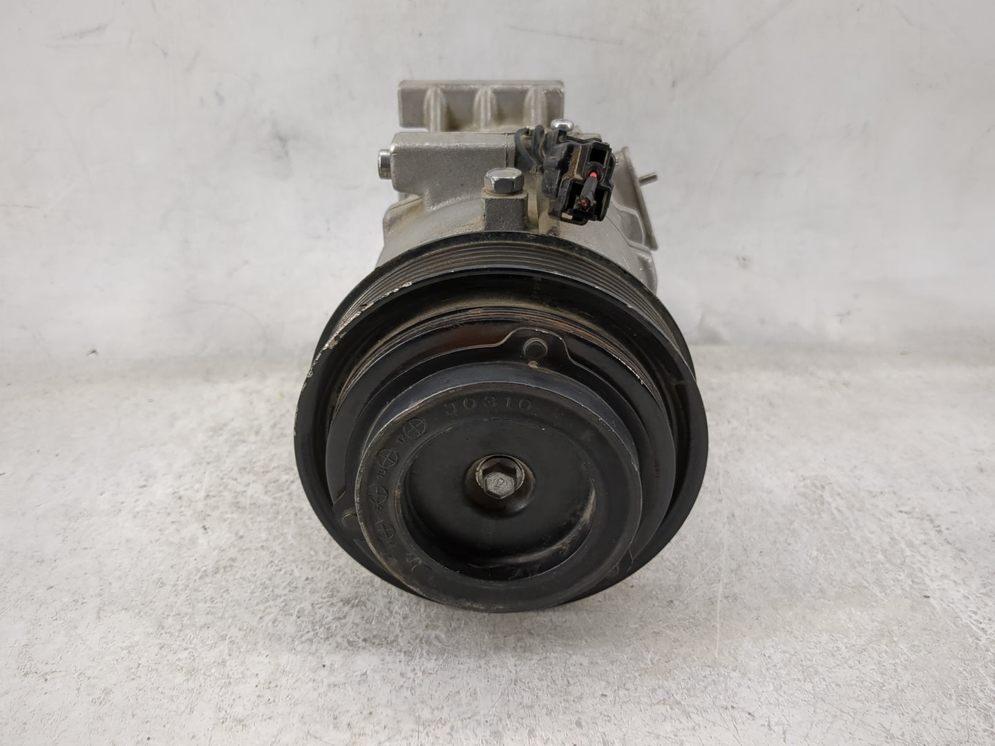 2015-2017 Hyundai Veloster Air Conditioning A/c Ac Compressor Oem 386223 - Oemusedautoparts1.com