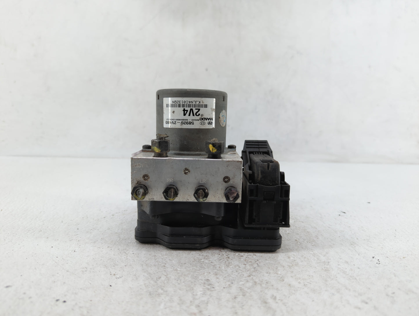 2015-2017 Hyundai Veloster ABS Pump Control Module Replacement P/N:58920-2V480 58920-2V470 Fits Fits 2015 2016 2017 OEM Used