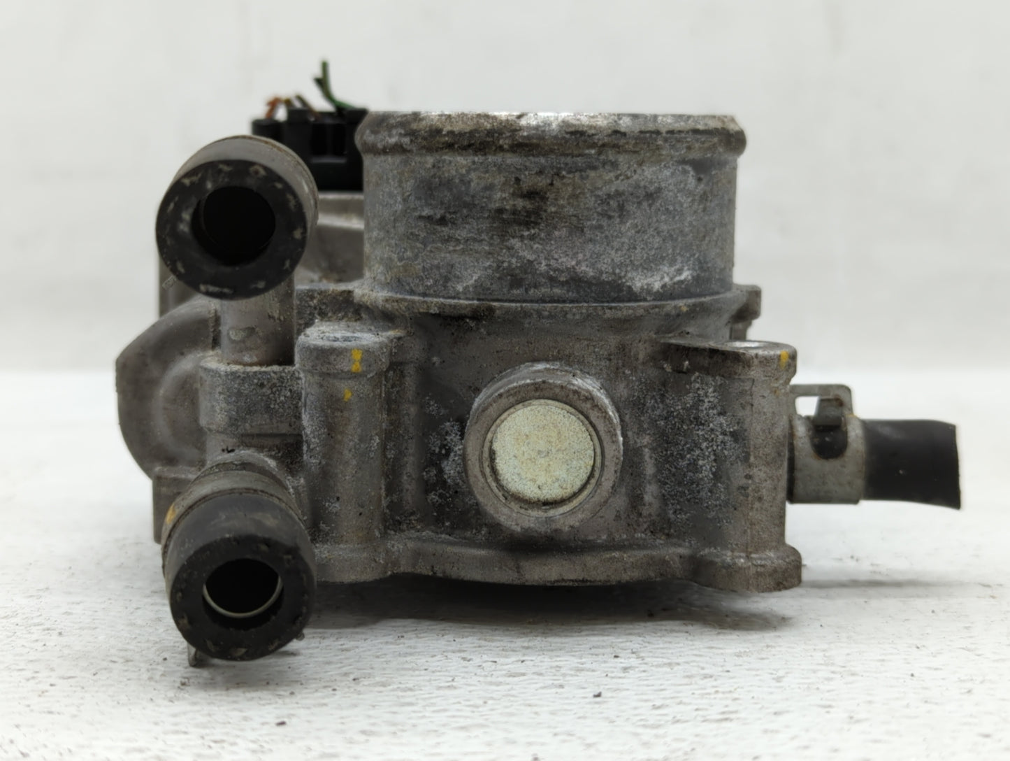 2015-2020 Hyundai Veloster Throttle Body P/N:35100-2B340 Fits Fits 2015 2016 2017 2018 2019 2020 2021 2022 OEM Used Auto Par