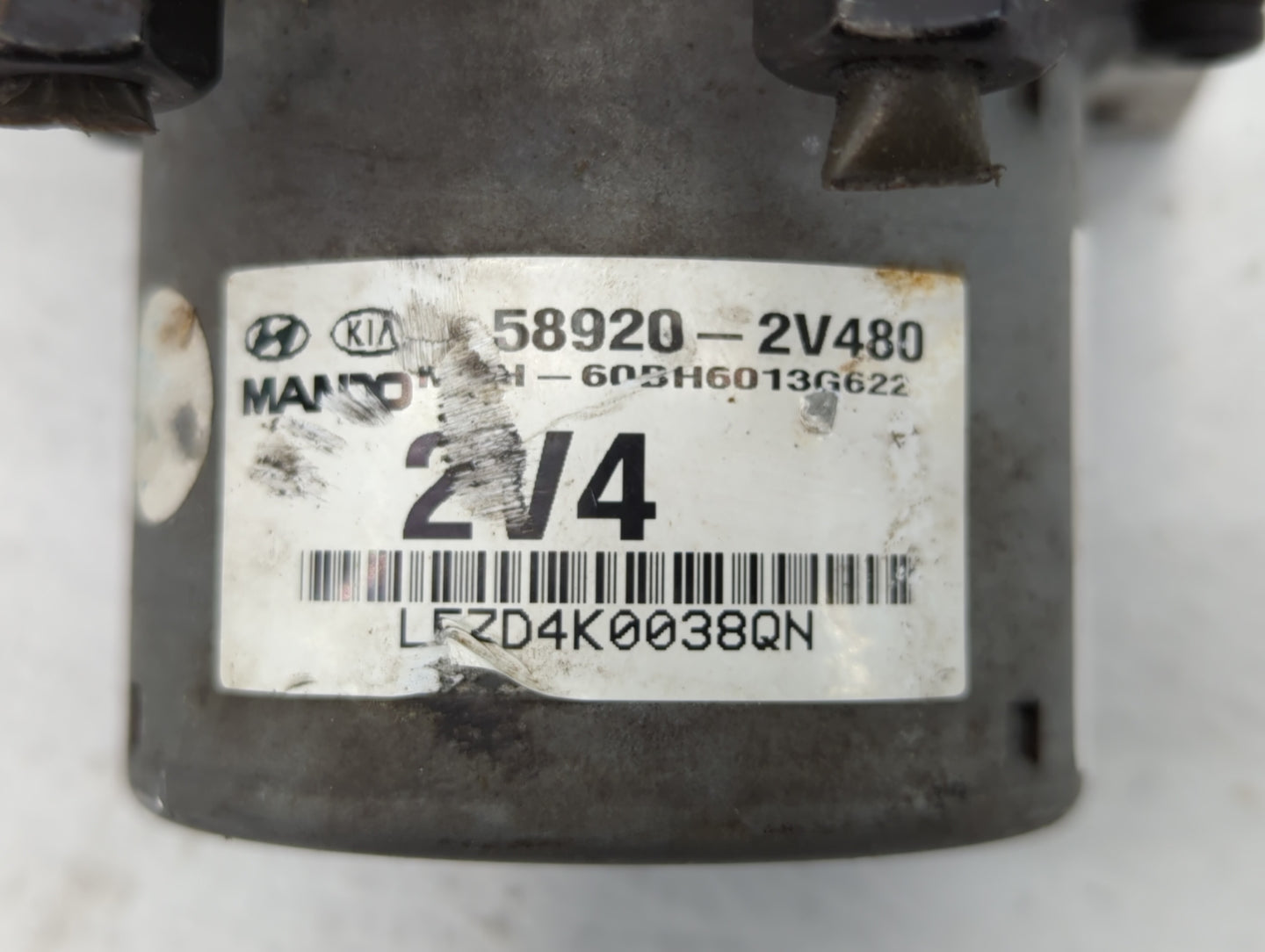 2015-2017 Hyundai Veloster ABS Pump Control Module Replacement P/N:58920-2V480 58920-2V470 Fits Fits 2015 2016 2017 OEM Used