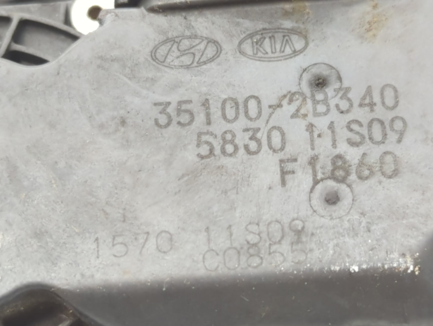 2015-2020 Hyundai Veloster Throttle Body P/N:35100-2B340 Fits Fits 2015 2016 2017 2018 2019 2020 2021 2022 OEM Used Auto Par
