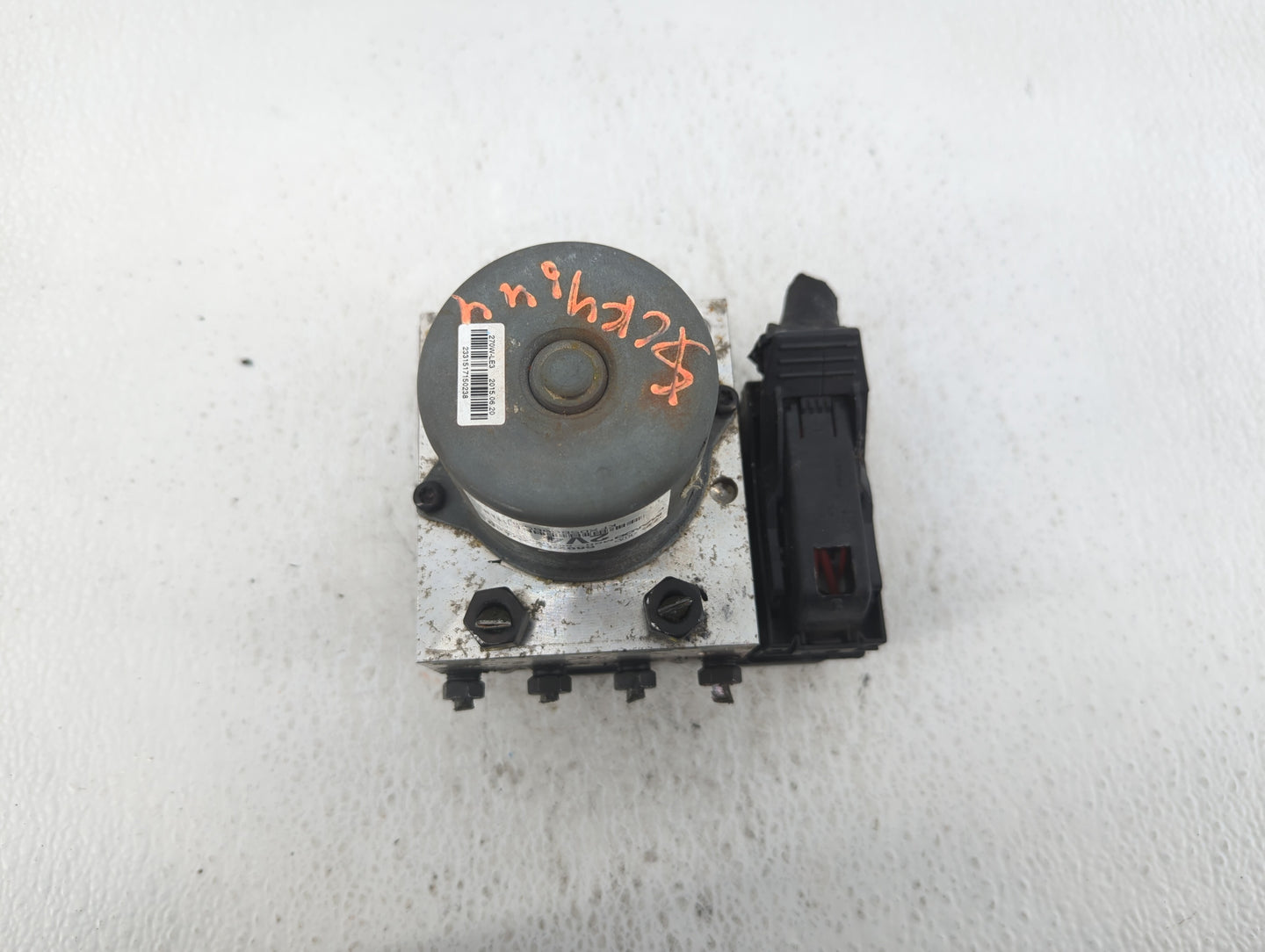 2015-2017 Hyundai Veloster ABS Pump Control Module Replacement P/N:58920-2V480 Fits Fits 2015 2016 2017 OEM Used Auto Parts 