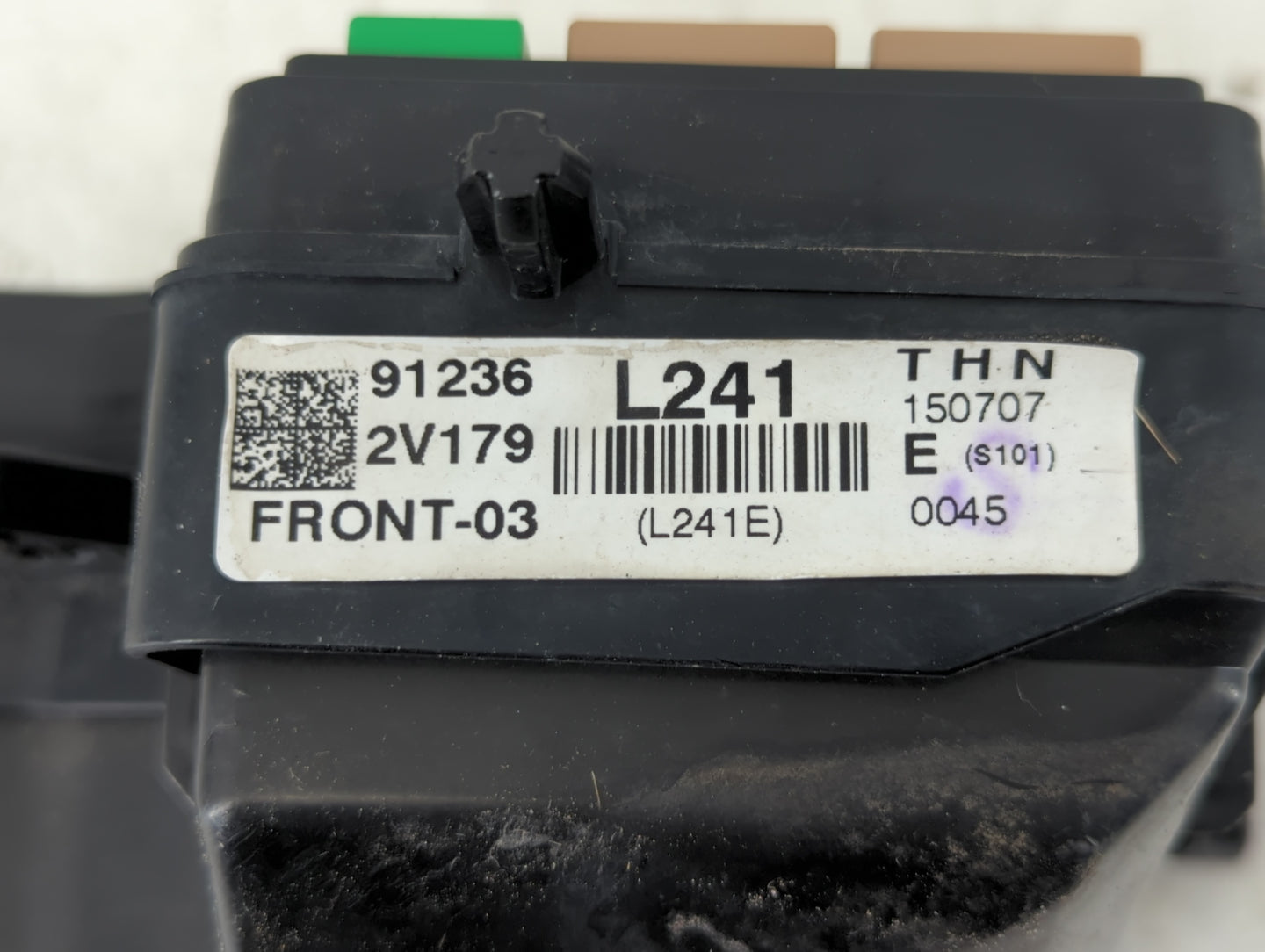 2016-2017 Hyundai Veloster Fusebox Fuse Box Panel Relay Module P/N:91305 L949 Fits Fits 2016 2017 OEM Used Auto Parts - Oemu