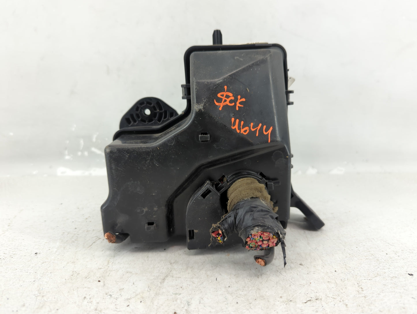 2016-2017 Hyundai Veloster Fusebox Fuse Box Panel Relay Module P/N:91305 L949 Fits Fits 2016 2017 OEM Used Auto Parts - Oemu
