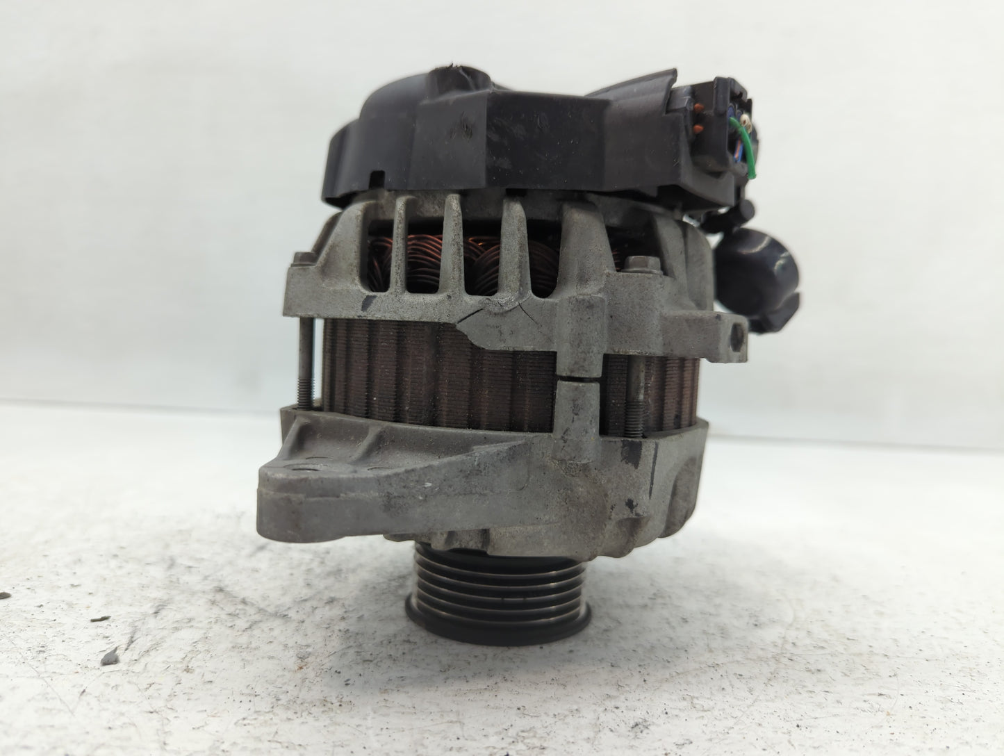 2012-2017 Hyundai Veloster Alternator Replacement Generator Charging Assembly Engine OEM P/N:37300-2B510 Fits OEM Used Auto 