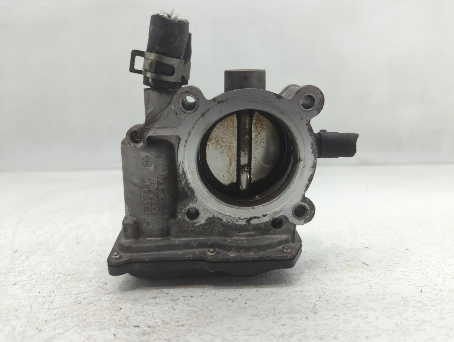 2015-2020 Hyundai Veloster Throttle Body P/N:8530 1610 35100-2B3 Fits Fits 2015 2016 2017 2018 2019 2020 2021 2022 OEM Used 