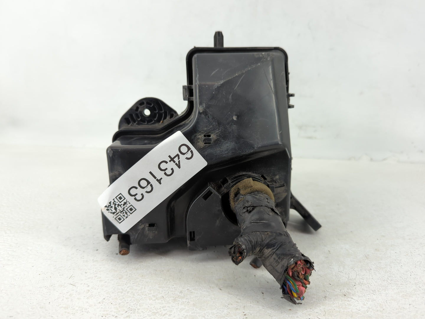 2015-2017 Hyundai Veloster Fusebox Fuse Box Panel Relay Module P/N:91305 2V157 Fits Fits 2015 2016 2017 OEM Used Auto Parts 