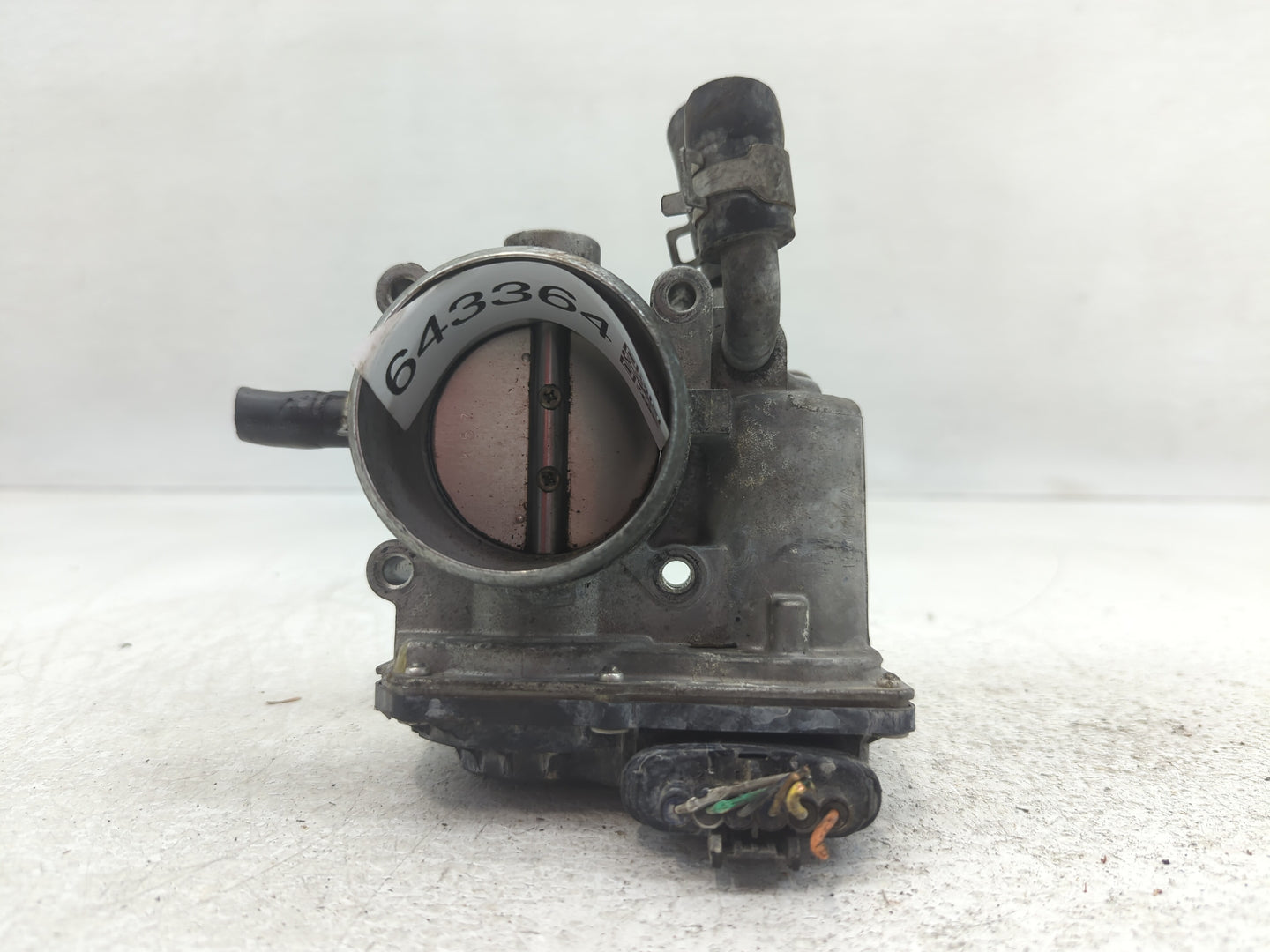 2015-2020 Hyundai Veloster Throttle Body P/N:35100-2B340 Fits Fits 2015 2016 2017 2018 2019 2020 2021 2022 OEM Used Auto Par