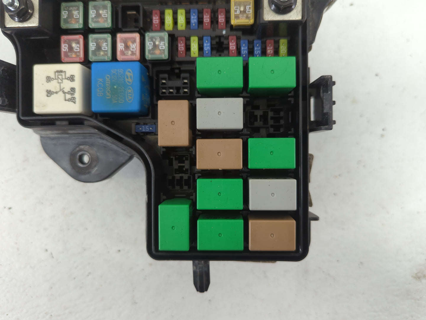 2015-2017 Hyundai Veloster Fusebox Fuse Box Panel Relay Module P/N:N91305-2V137 Fits Fits 2015 2016 2017 OEM Used Auto Parts