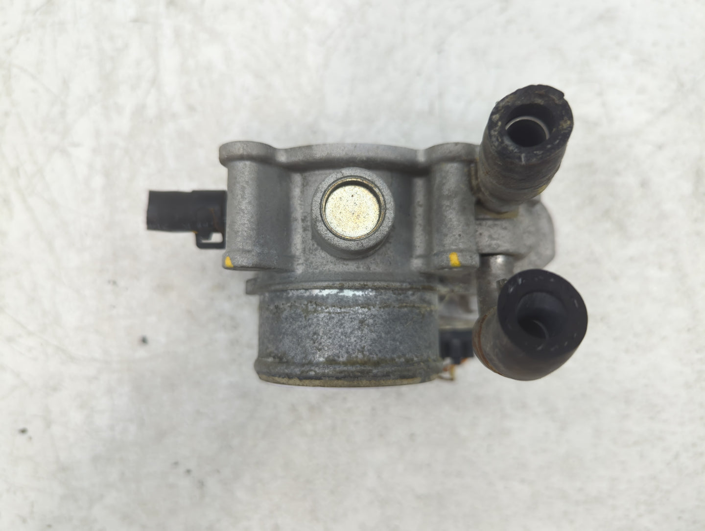 2015-2020 Hyundai Veloster Throttle Body P/N:35100-2B340 Fits Fits 2015 2016 2017 2018 2019 2020 2021 2022 OEM Used Auto Par