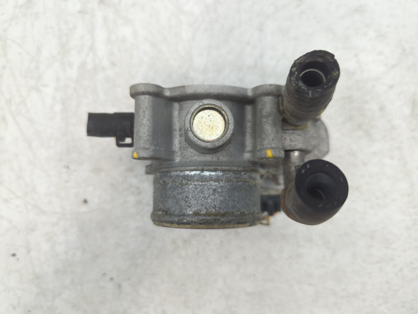 2015-2020 Hyundai Veloster Throttle Body P/N:35100-2B340 Fits Fits 2015 2016 2017 2018 2019 2020 2021 2022 OEM Used Auto Par