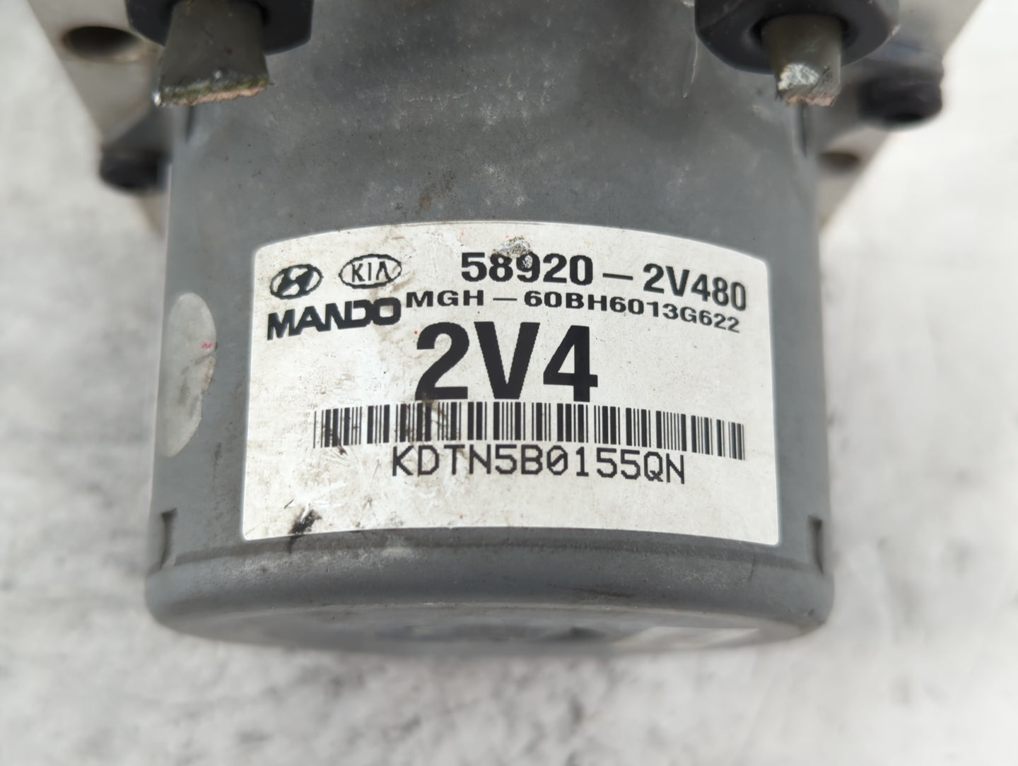 2015-2017 Hyundai Veloster ABS Pump Control Module Replacement P/N:58920-2V480 Fits Fits 2015 2016 2017 OEM Used Auto Parts 