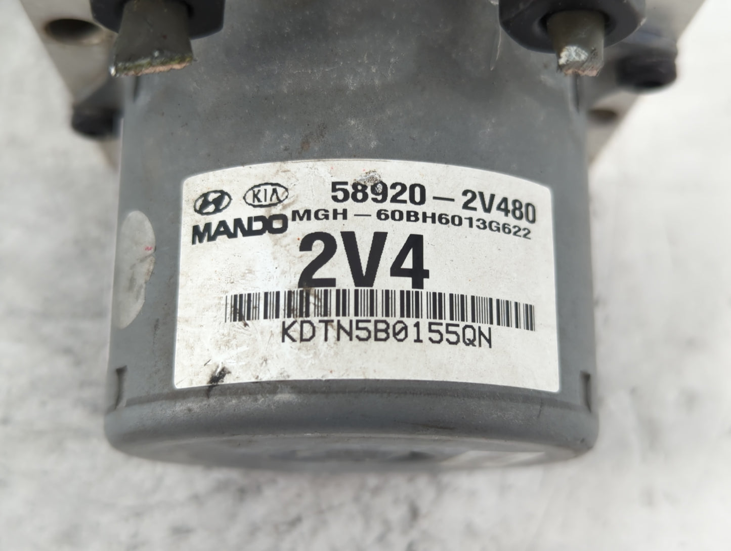 2015-2017 Hyundai Veloster ABS Pump Control Module Replacement P/N:58920-2V480 Fits Fits 2015 2016 2017 OEM Used Auto Parts 