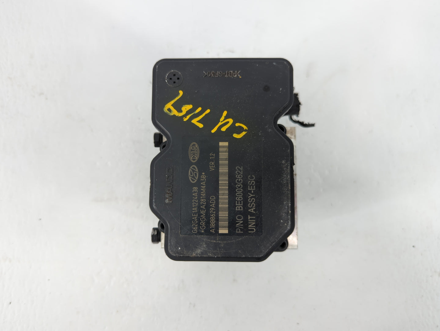 2015-2017 Hyundai Veloster ABS Pump Control Module Replacement P/N:58920-2S820 Fits Fits 2015 2016 2017 OEM Used Auto Parts 
