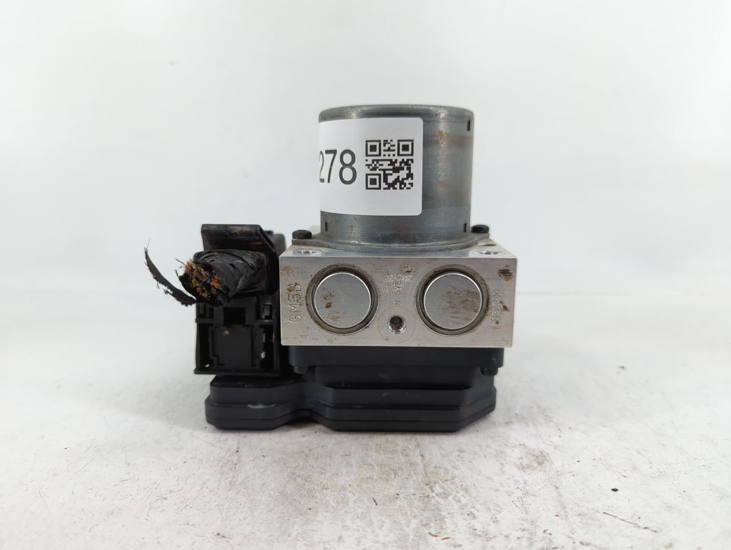 2015-2017 Hyundai Veloster ABS Pump Control Module Replacement P/N:58920-2V480 Fits Fits 2015 2016 2017 OEM Used Auto Parts 