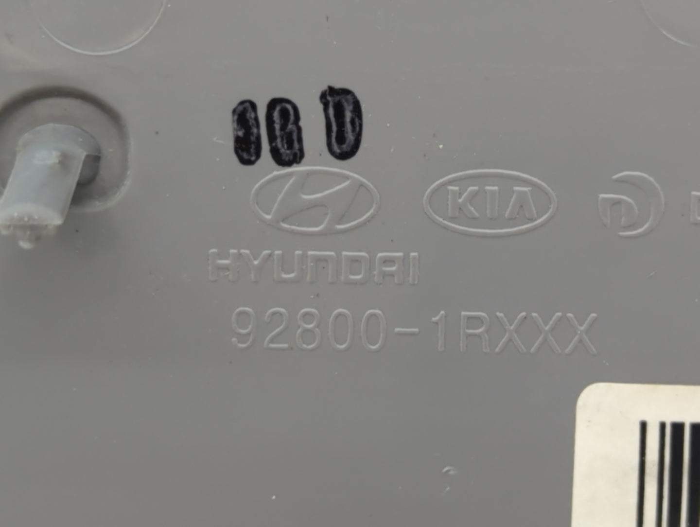 2016 Hyundai Veloster Overhead Roof Console - Oemusedautoparts1.com