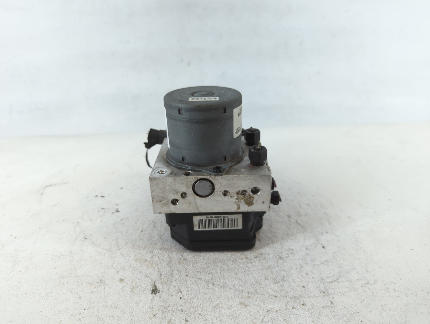 2015-2017 Hyundai Veloster ABS Pump Control Module Replacement P/N:58920-2V480 Fits Fits 2015 2016 2017 OEM Used Auto Parts 