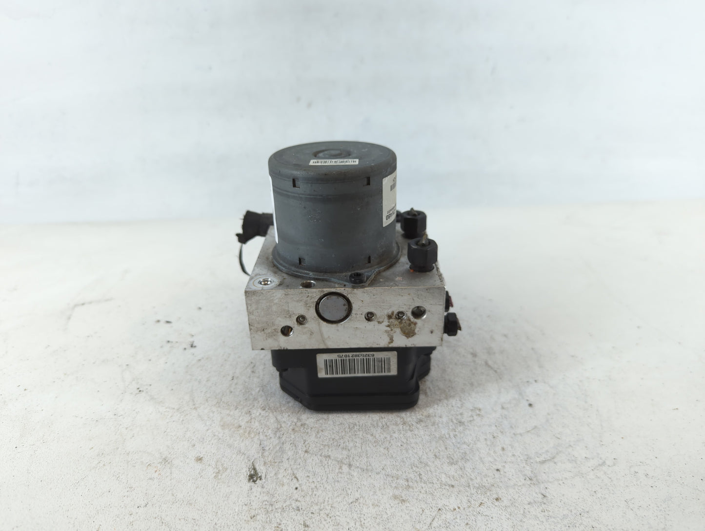 2015-2017 Hyundai Veloster ABS Pump Control Module Replacement P/N:58920-2V480 Fits Fits 2015 2016 2017 OEM Used Auto Parts 