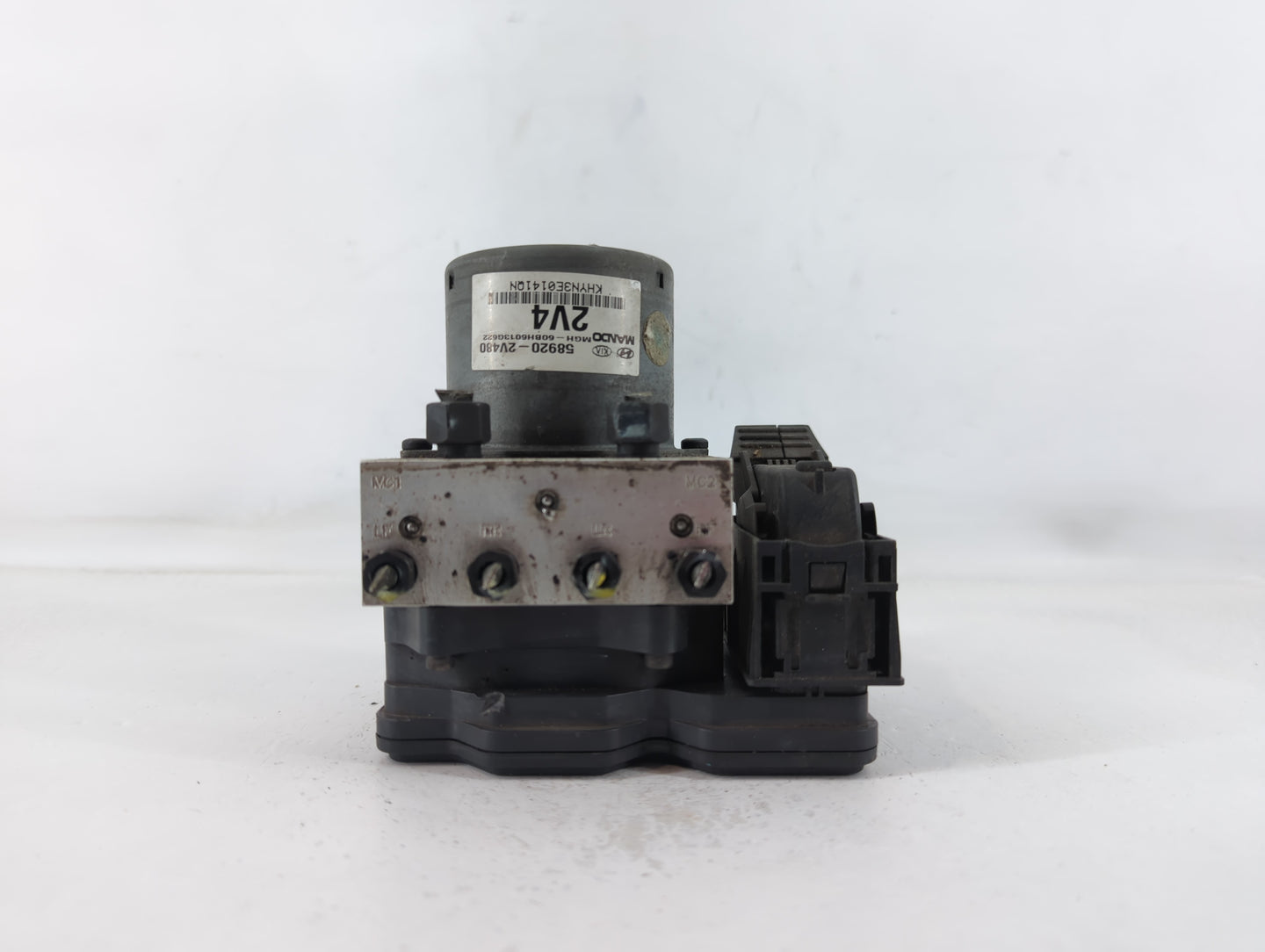 2015-2017 Hyundai Veloster ABS Pump Control Module Replacement P/N:58920-2V480 Fits Fits 2015 2016 2017 OEM Used Auto Parts 