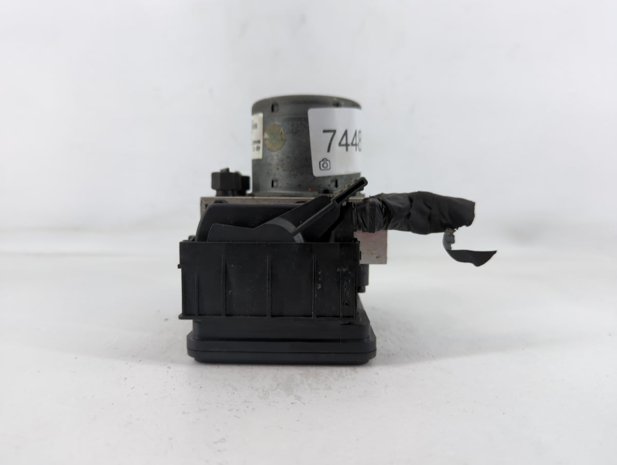 2015-2017 Hyundai Veloster Anti-Lock Brake ABS Pump Module Actuator OEM P/N:58920-2V480 Fits Fits 2015 2016 2017 OEM Used Au