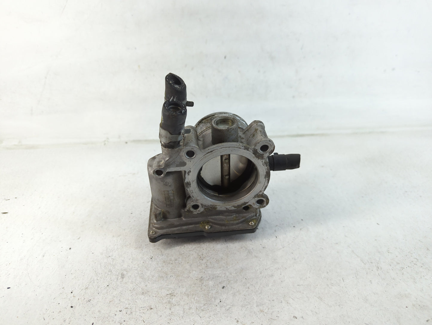 2015-2020 Hyundai Veloster Throttle Body P/N:35100-2B340 Fits Fits 2015 2016 2017 2018 2019 2020 2021 2022 OEM Used Auto Par