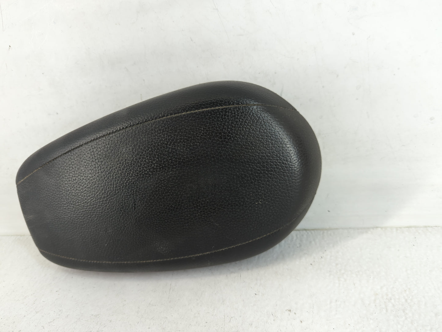 2016 Hyundai Veloster Center Console Armrest Cover Lid Fits OEM Used Auto Parts - Oemusedautoparts1.com