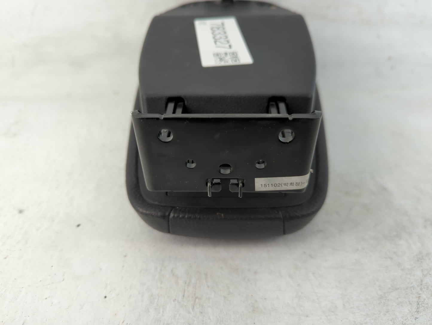 2012-2017 Hyundai Veloster Center Console Armrest Cover Lid Fits Fits 2012 2013 2014 2015 2016 2017 OEM Used Auto Parts - Oe