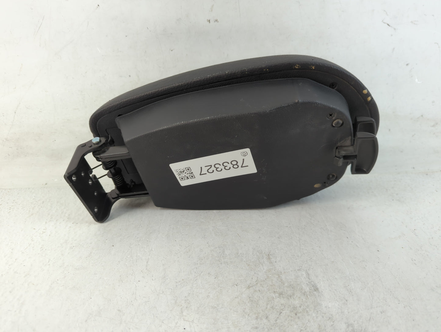 2012-2017 Hyundai Veloster Center Console Armrest Cover Lid Fits Fits 2012 2013 2014 2015 2016 2017 OEM Used Auto Parts - Oe