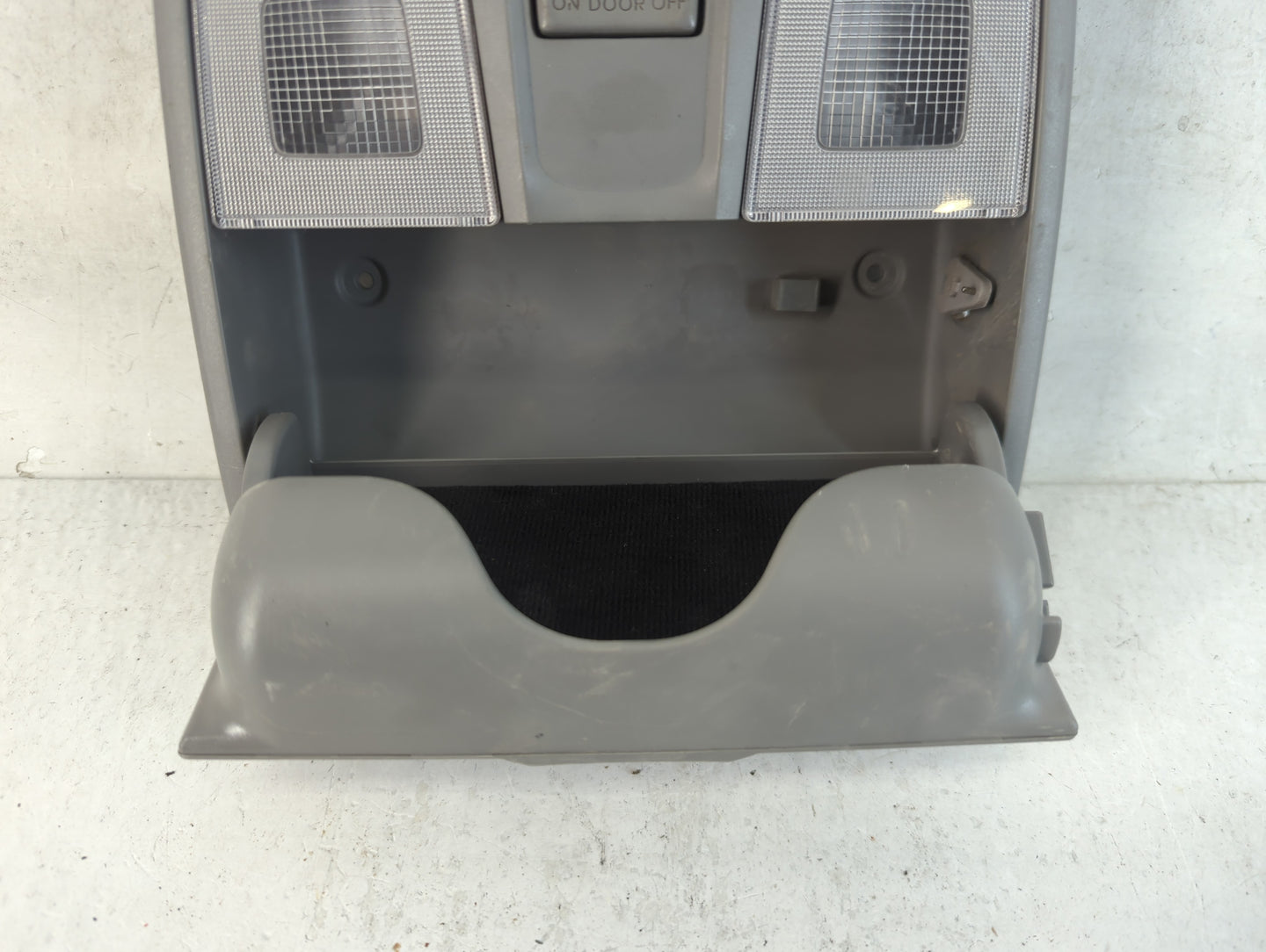 2016 Hyundai Veloster Overhead Roof Console - Oemusedautoparts1.com