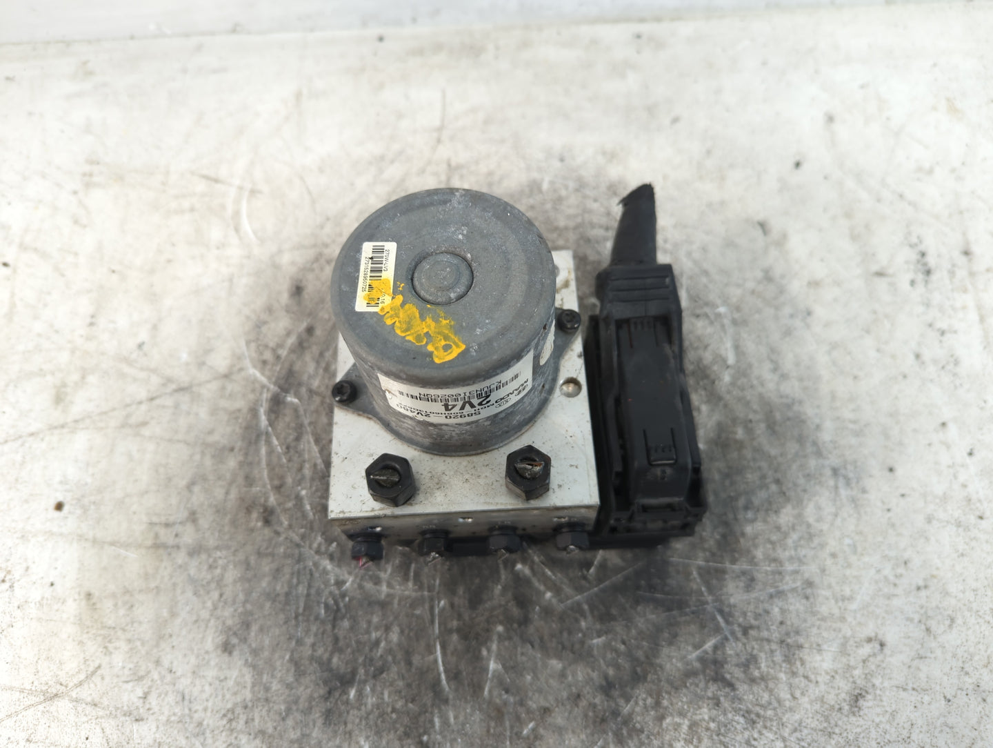 2015-2017 Hyundai Veloster ABS Pump Control Module Replacement P/N:58920-2V480 Fits Fits 2015 2016 2017 OEM Used Auto Parts 