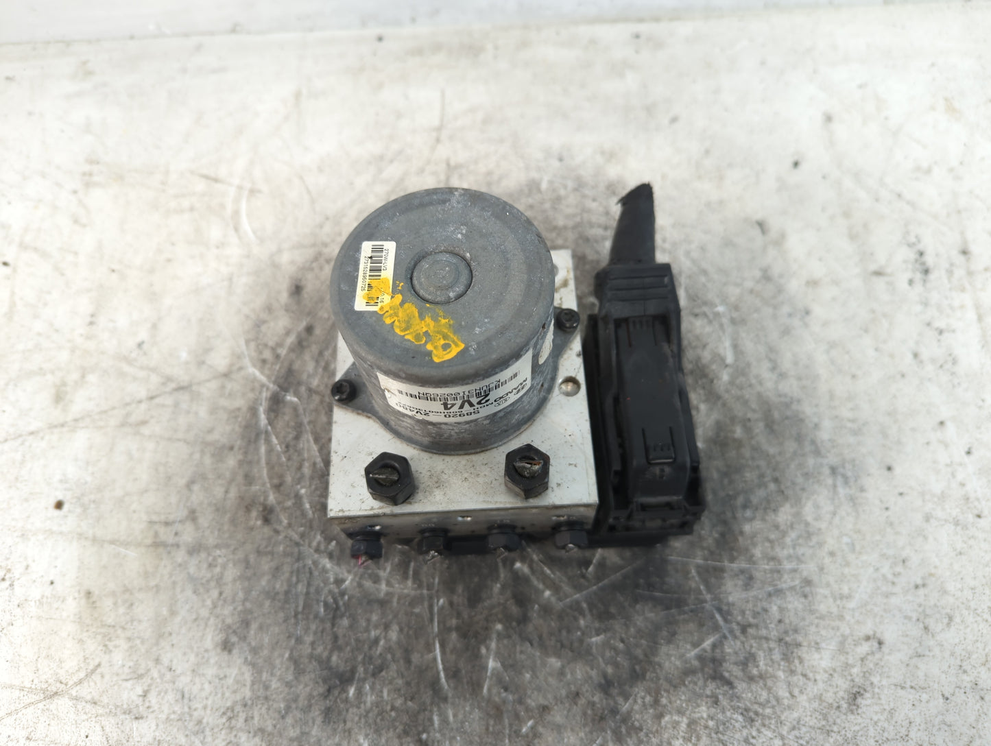 2015-2017 Hyundai Veloster ABS Pump Control Module Replacement P/N:58920-2V480 Fits Fits 2015 2016 2017 OEM Used Auto Parts 