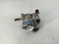 2012-2017 Hyundai Veloster Throttle Body P/N:35100-2B300 Fits Fits 2012 2013 2014 2015 2016 2017 2018 2019 OEM Used Auto Par