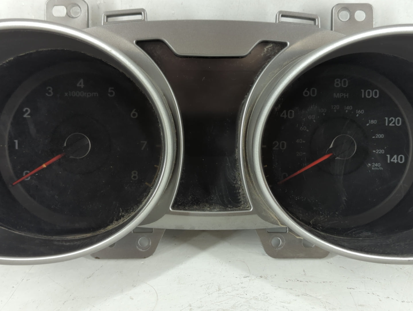 2016-2017 Hyundai Veloster Instrument Cluster Speedometer Gauges P/N:94031-2V240RDR Fits Fits 2016 2017 OEM Used Auto Parts 