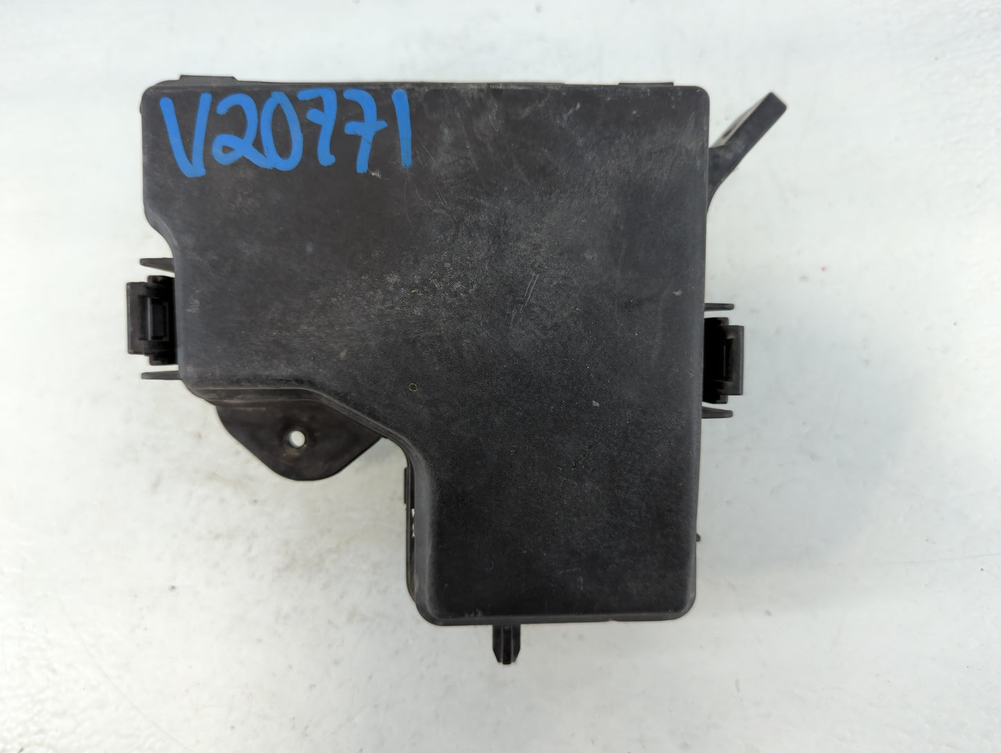 2016-2017 Hyundai Veloster Fusebox Fuse Box Panel Relay Module P/N:91236 2V179 Fits Fits 2016 2017 OEM Used Auto Parts - Oem