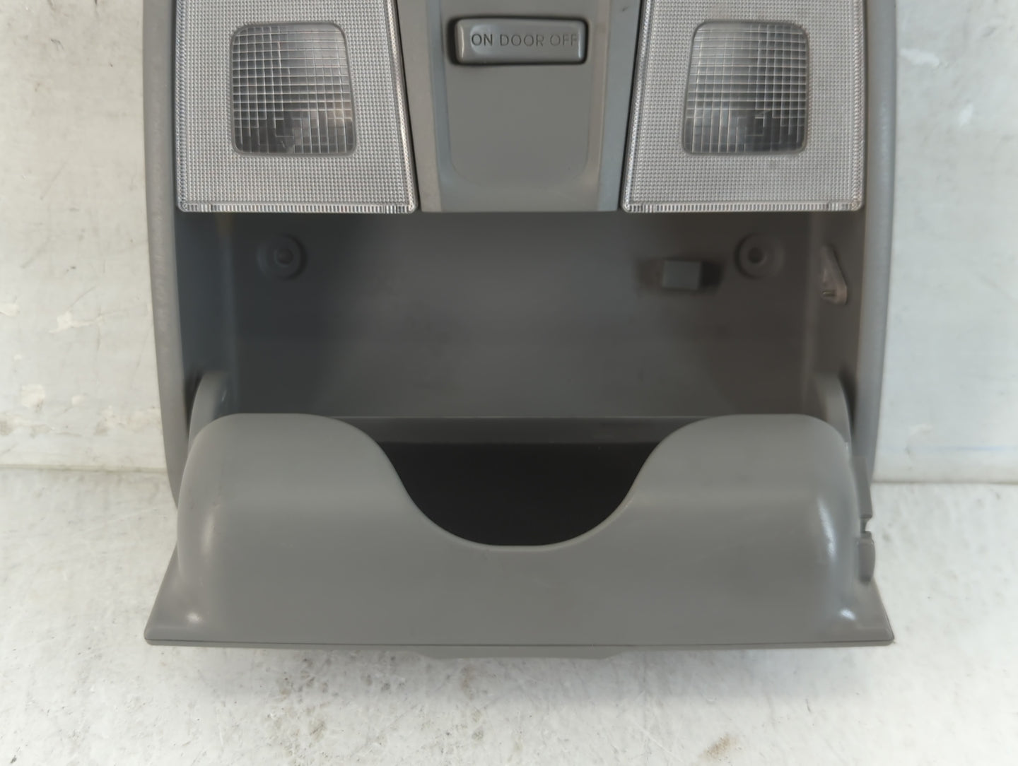 2016 Hyundai Veloster Overhead Roof Console - Oemusedautoparts1.com