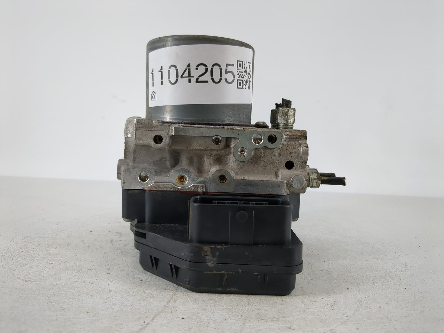 2016-2017 Infiniti Q50 ABS Pump Control Module Replacement P/N:47660 4GH1A 133000-0791 Fits Fits 2016 2017 OEM Used Auto Par