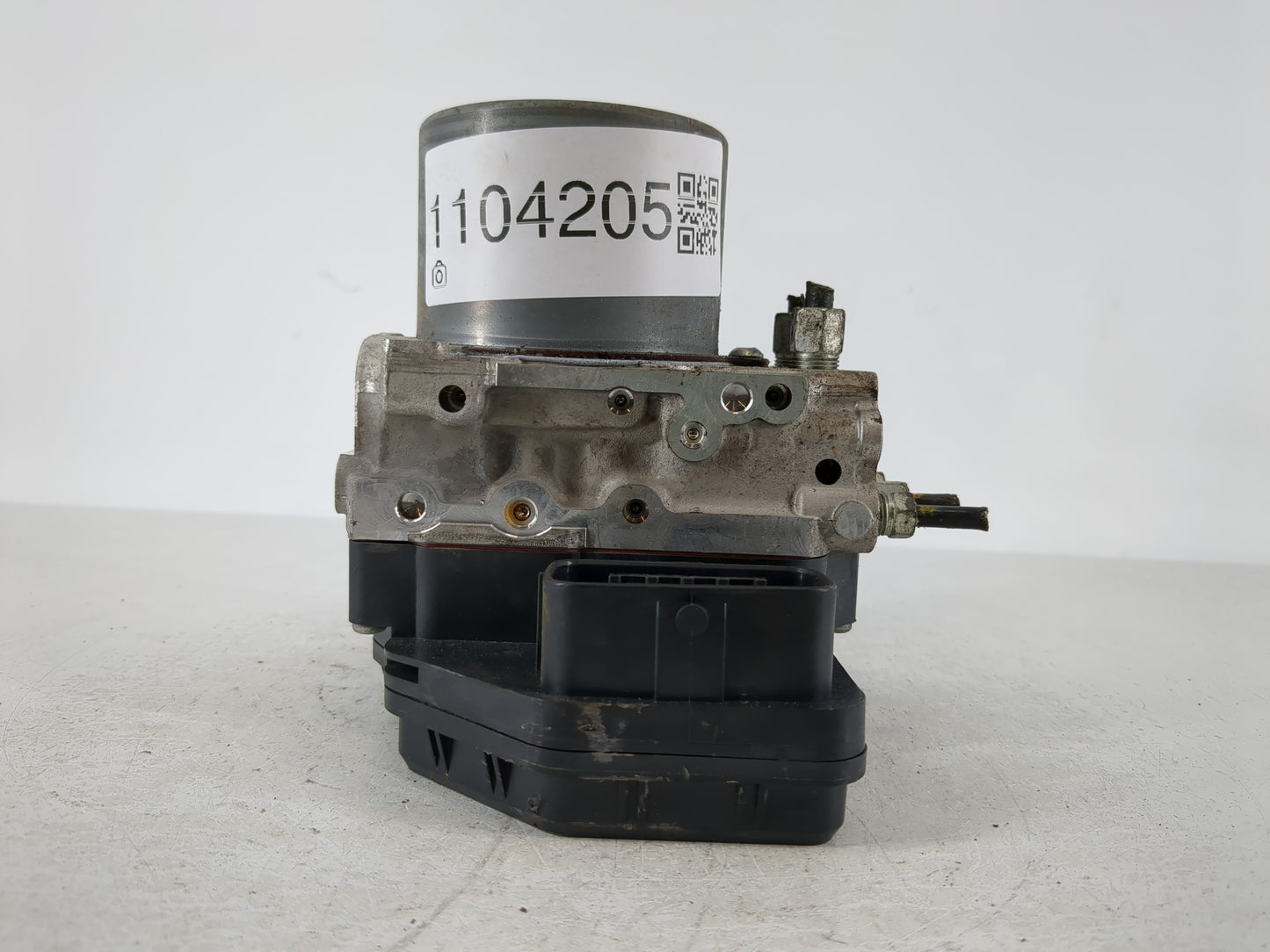 2016-2017 Infiniti Q50 ABS Pump Control Module Replacement P/N:47660 4GH1A 133000-0791 Fits Fits 2016 2017 OEM Used Auto Par