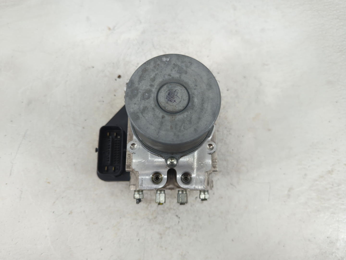 2016-2017 Infiniti Q50 ABS Pump Control Module Replacement P/N:133000-0800 47660 4GK0A Fits Fits 2016 2017 OEM Used Auto Par