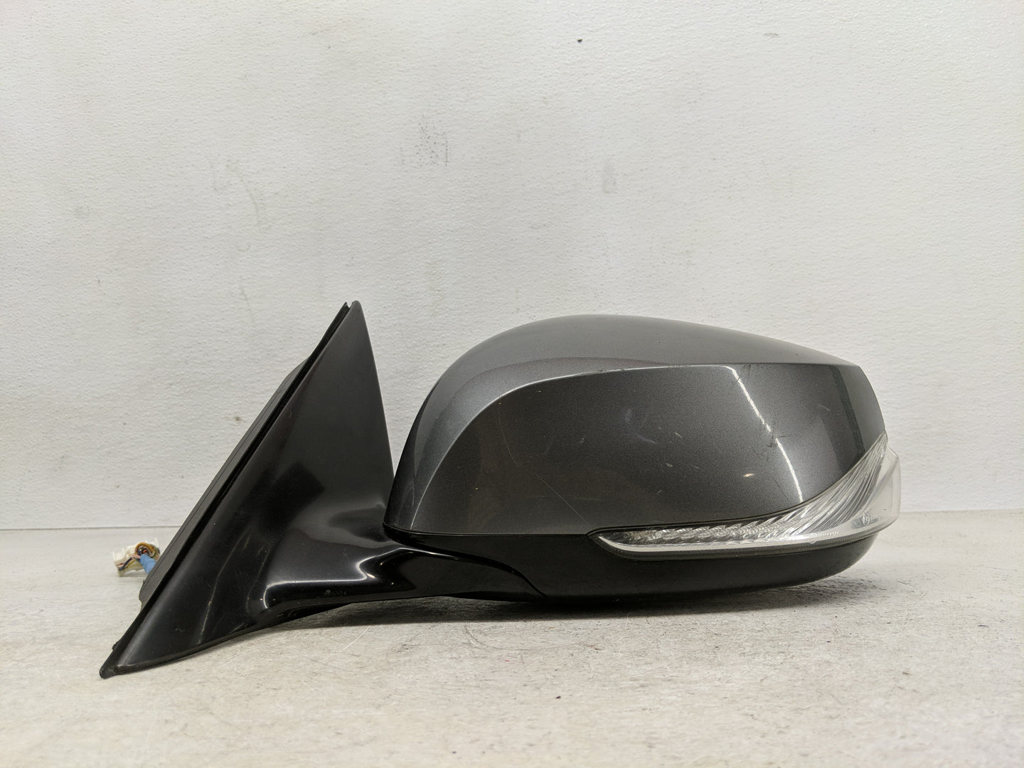 2016-2017 Infiniti Q50 Side Mirror Replacement Driver Left View Door Mirror P/N:E11038068 Fits Fits 2016 2017 OEM Used Auto 