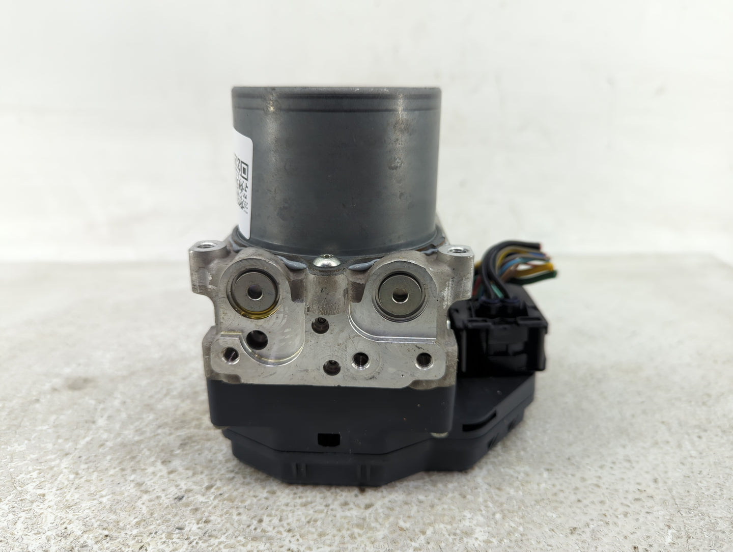 2016-2019 Infiniti Q50 ABS Pump Control Module Replacement P/N:476604GK1A Fits Fits 2016 2017 2018 2019 OEM Used Auto Parts 