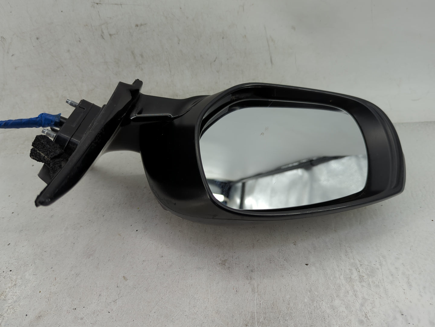 2014-2020 Infiniti Q50 Driver Side View Mirror - Left Door Mirror OEM Used - Oemusedautoparts1.com