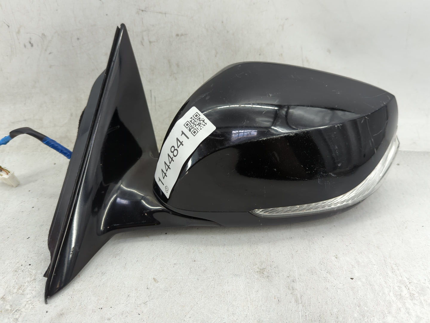 2014-2020 Infiniti Q50 Driver Side View Mirror - Left Door Mirror OEM Used - Oemusedautoparts1.com