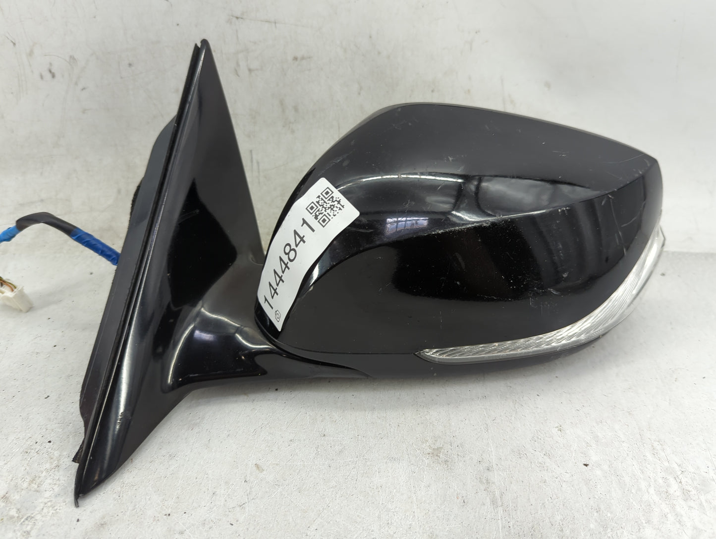 2014-2020 Infiniti Q50 Driver Side View Mirror - Left Door Mirror OEM Used - Oemusedautoparts1.com