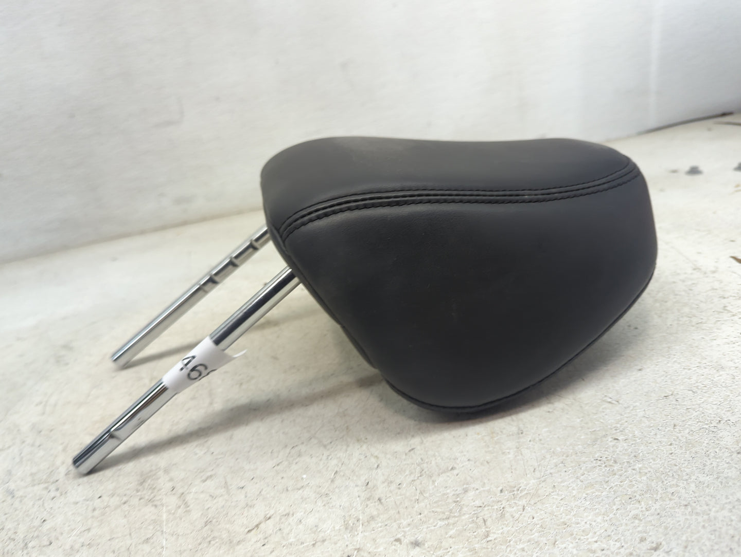 2016-2017 Infiniti Q50 Headrest Head Rest Front Driver Seat Black - Oemusedautoparts1.com