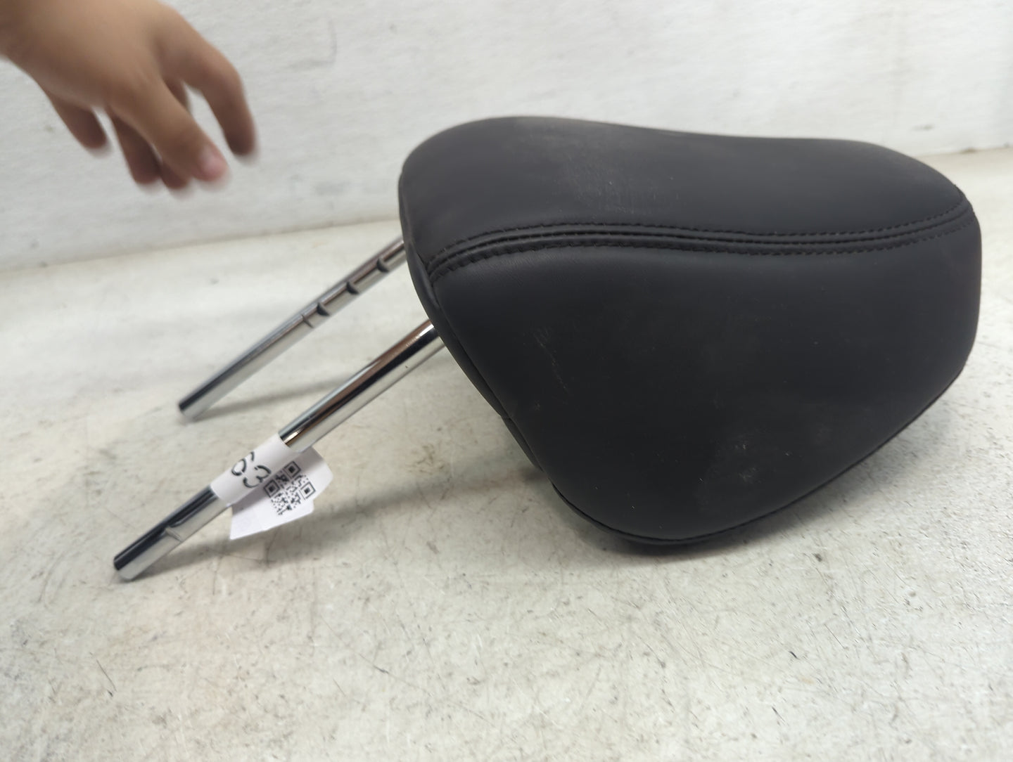 2016 Infiniti Q50 Headrest Head Rest Front Driver Seat Black - Oemusedautoparts1.com