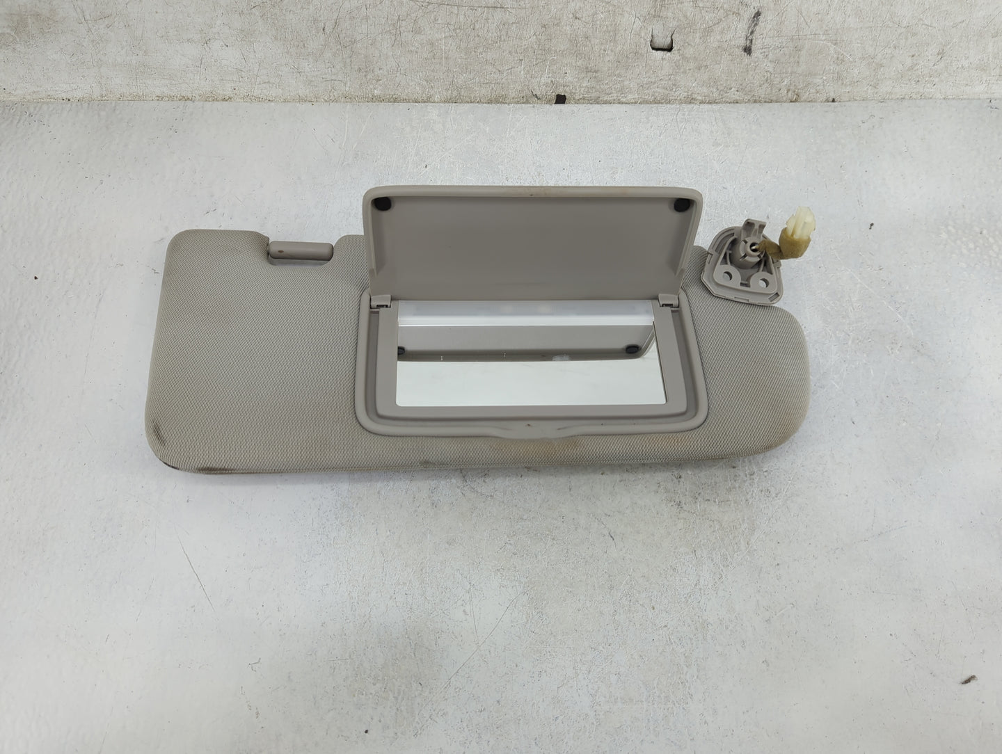 2014-2020 Infiniti Q50 Sun Visor Shade Replacement Passenger Right Mirror Fits Fits 2014 2015 2016 2017 2018 2019 2020 OEM U